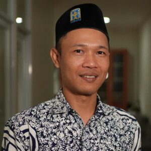 Kandri — Tenaga Kependidikan FBE UII