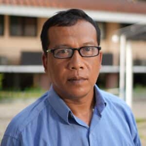 Suryanto — Tenaga Kependidikan FBE UII